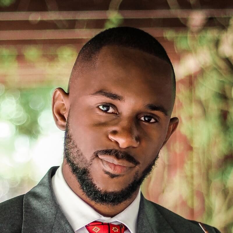 profile-man-suit-lawyer